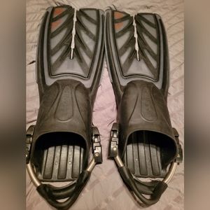 COPY - Oceanic V16 Split Fin with spring straps size M-L